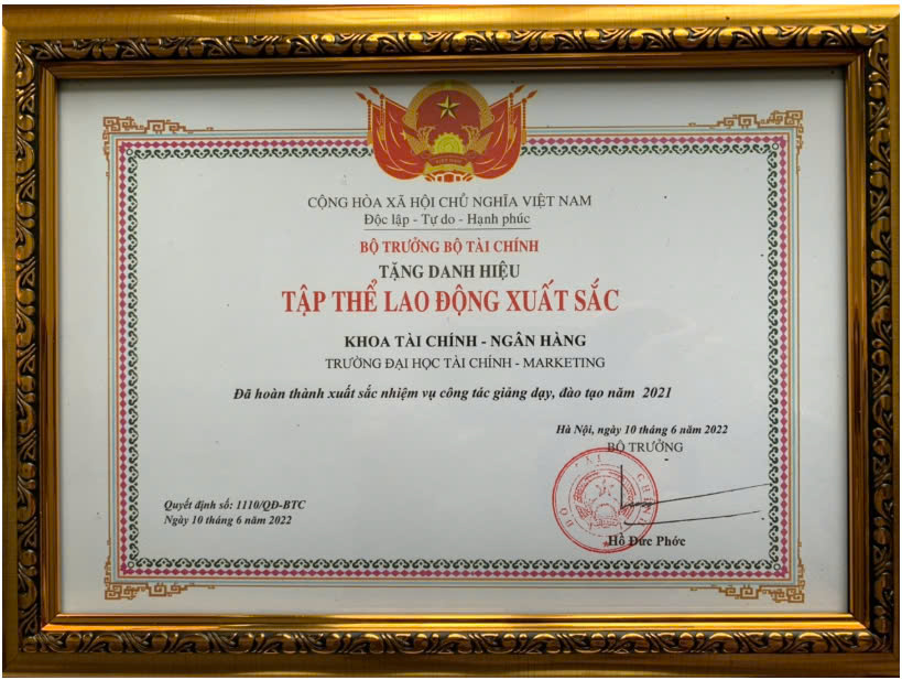 Bộ Tài Chính khen thưởng tập thể lao động xuất sắc nhiệm vụ công tác giảng dạy, đào tạo năm 2021